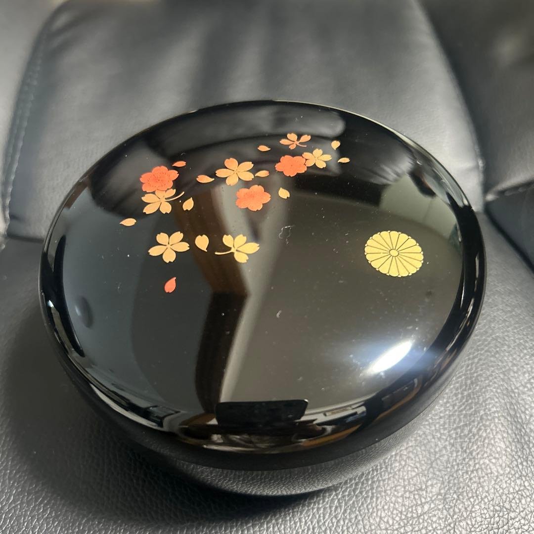 漆器 椀 花模様 菊紋入り