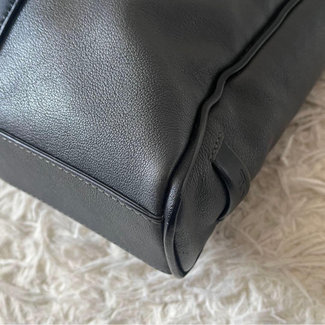 TUMI ビジネスバッグ ブラック レザー